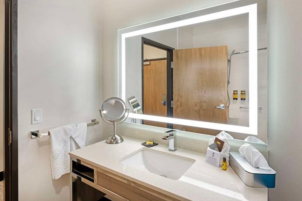 Images Best Western Plus Executive Residency Carlsbad Hotel