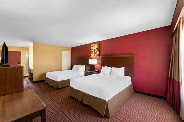 Images SureStay Plus by Best Western San Antonio Fiesta Inn