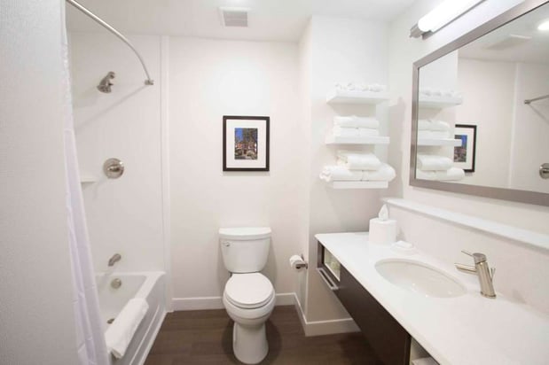 Images Hampton Inn & Suites Downtown St. Paul