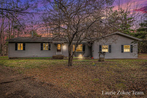 Images Zokoe Team - Five Star Real Estate