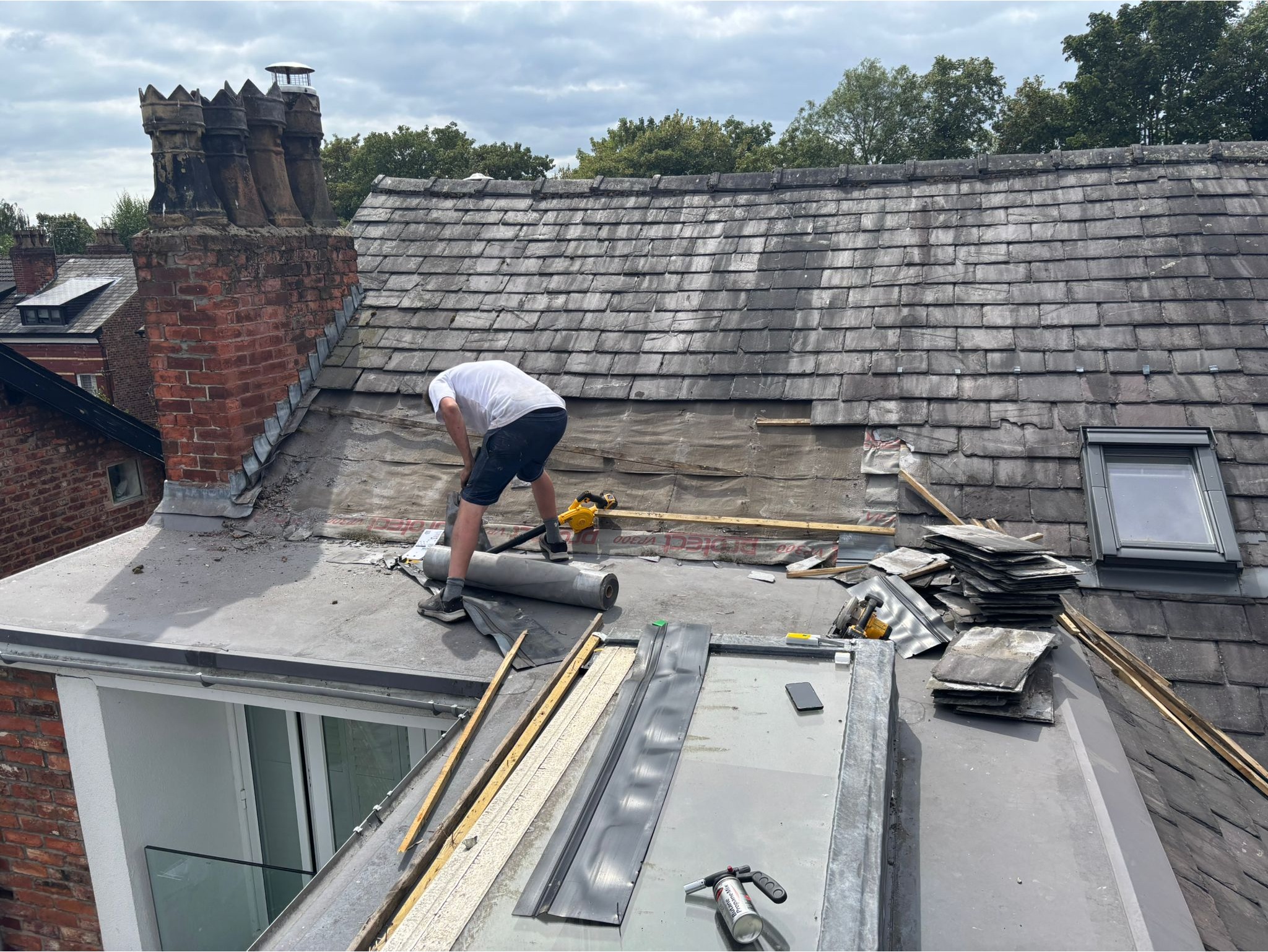 Roof tile replacement
