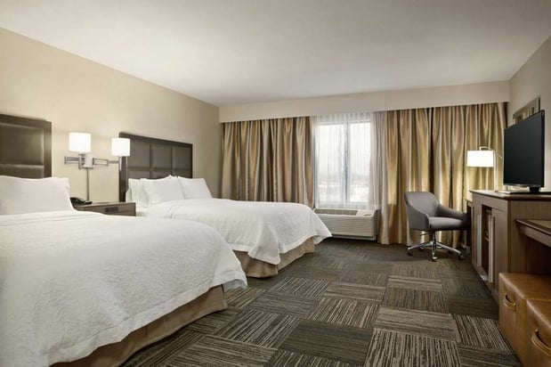 Images Hampton Inn & Suites Minooka