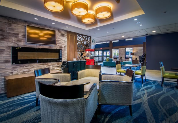 Images Holiday Inn & Suites Syracuse Airport - Liverpool by IHG