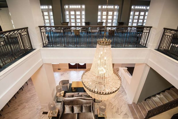 Images Redmont Hotel Birmingham, Curio Collection by Hilton