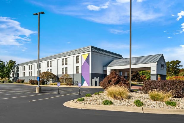 Images Spark by Hilton Stevensville