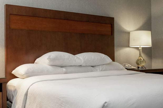 Images DoubleTree by Hilton Hotel Pittsburgh - Green Tree
