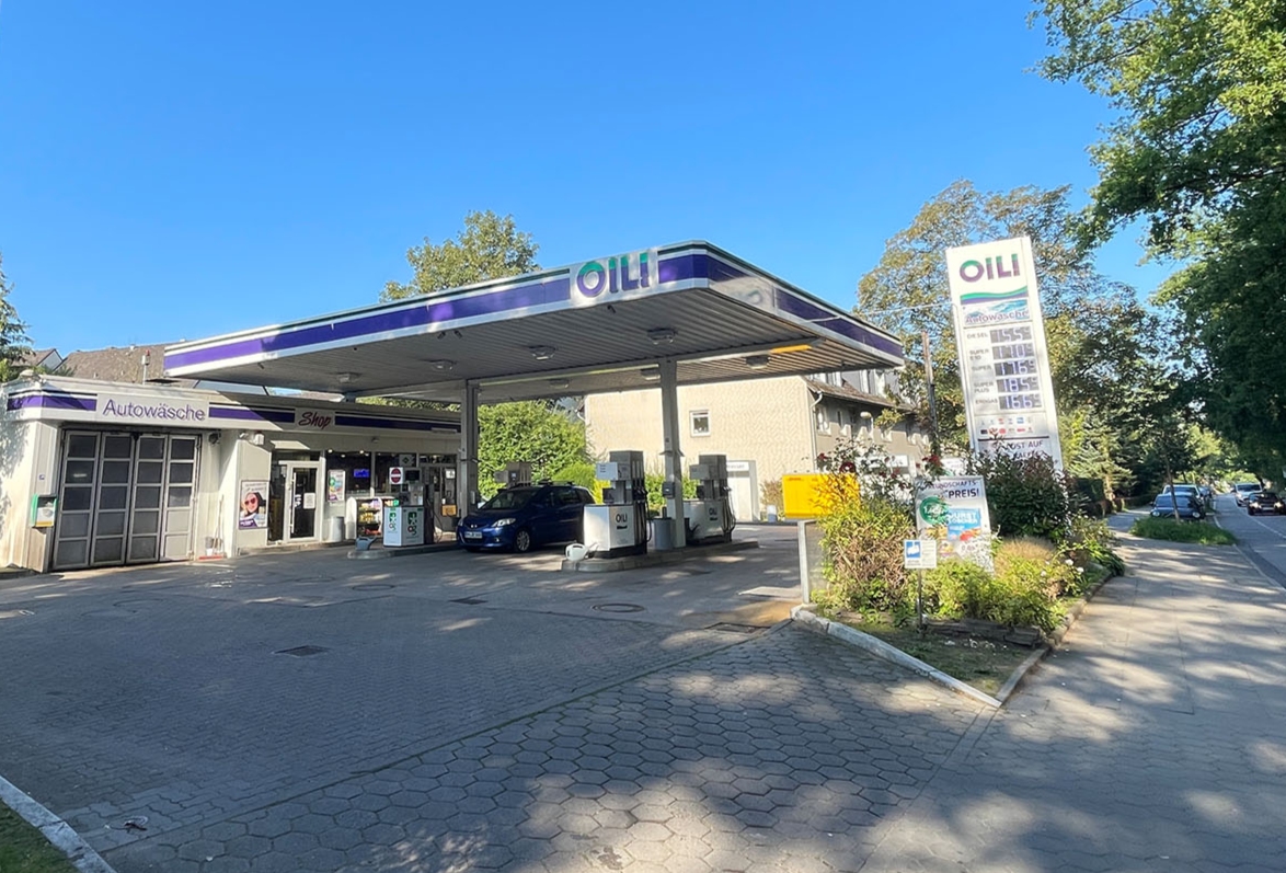 OIL! Tankstelle - OIL! Tankstelle Hamburg (Rolfinc …
