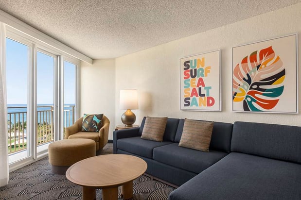 Images Embassy Suites by Hilton Deerfield Beach Resort & Spa