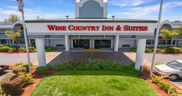 Images Best Western Plus Wine Country Inn & Suites