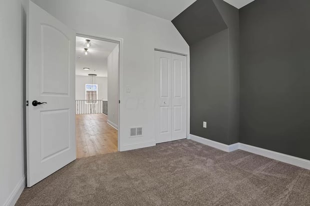 Images Eagle Home Services Inc.