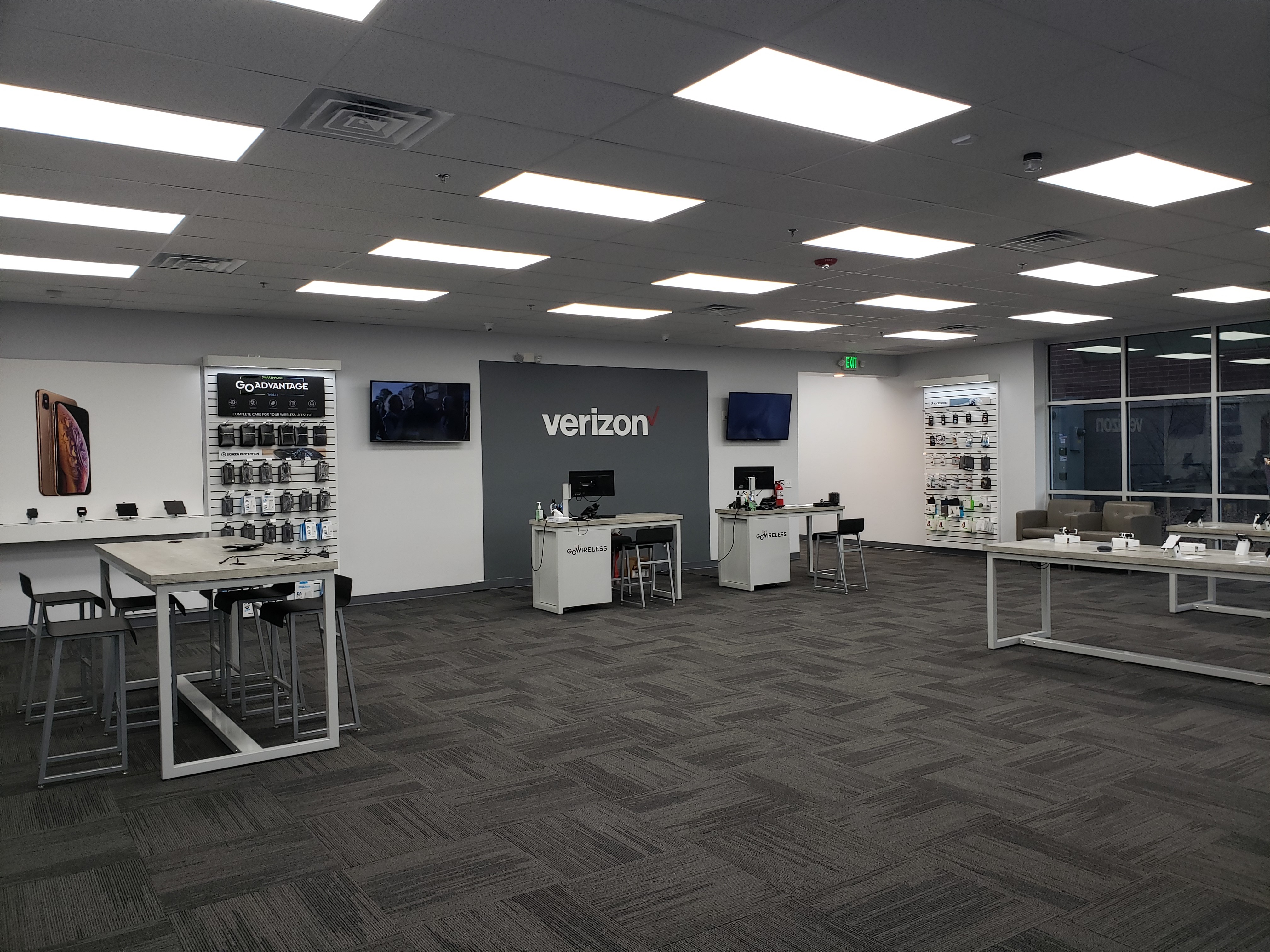 Verizon Authorized Retailer – GoWireless Photo