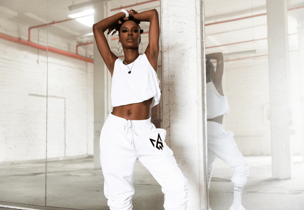 Images MILKWHITE APPAREL