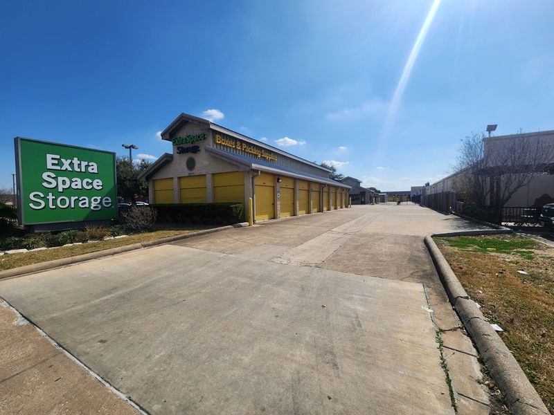 Extra Space Storage Image