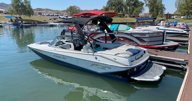 Images CALIFORNIA SKIER