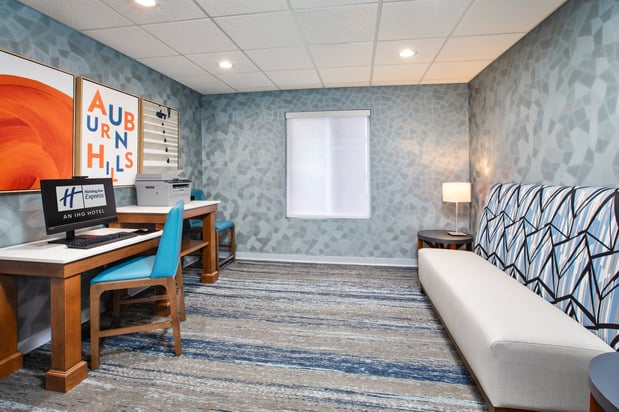 Images Holiday Inn Express & Suites Auburn Hills by IHG