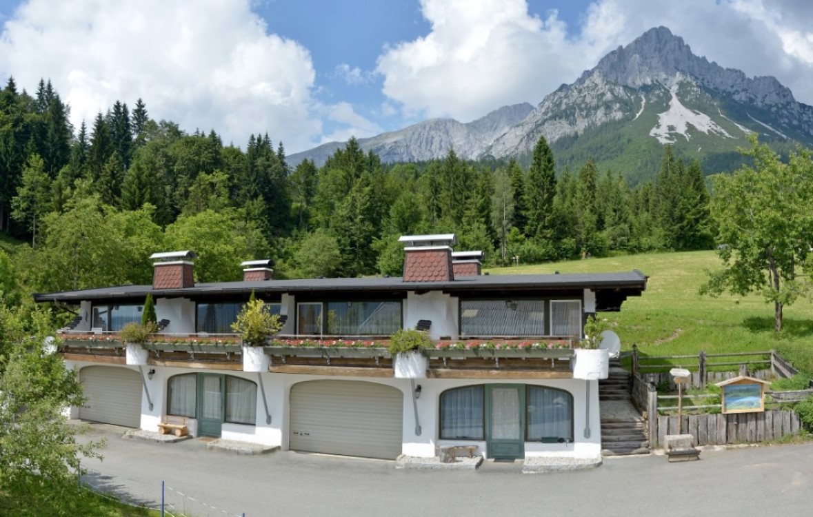 Almapparthotel Haflingertränke und Jägerhäusl, Lechen 2 in Ellmau