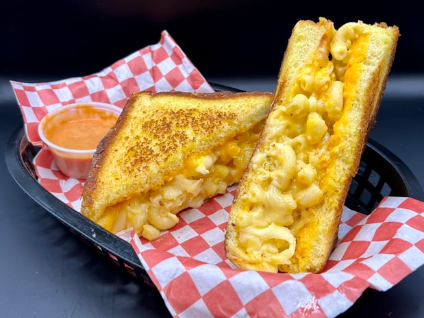 Images Cheesie's Pub & Grub - Garfield Ridge