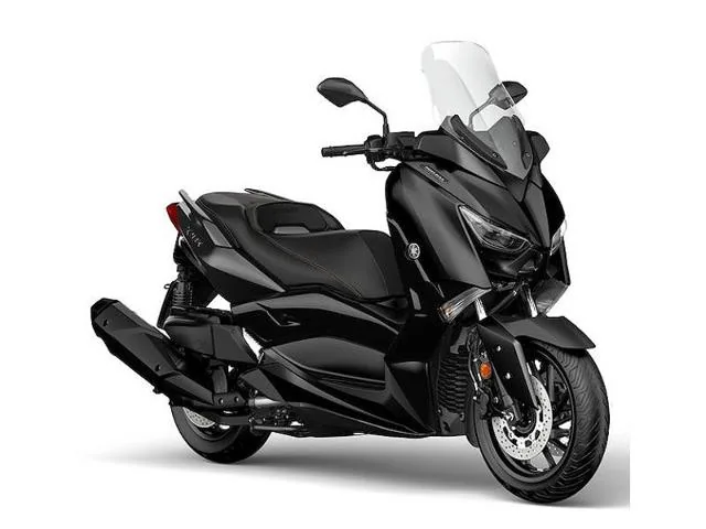 Images Cars & Bikes - Autonoleggio