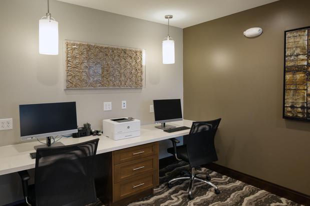 Images Staybridge Suites Phoenix – Biltmore Area by IHG
