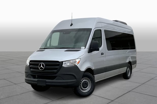 Images Lightning Limo LLC