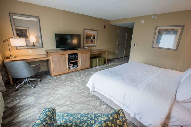 Images Hampton Inn & Suites Tilton