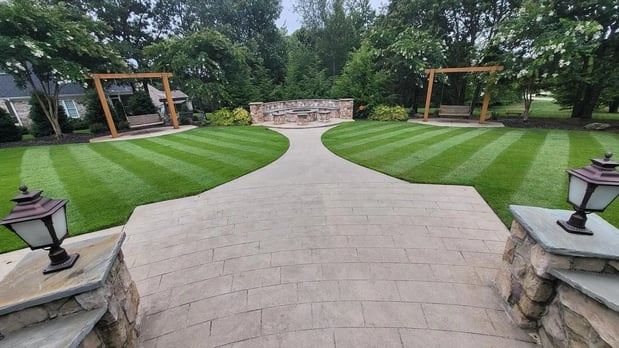 Images Red Lab Lawn Care, LLC.