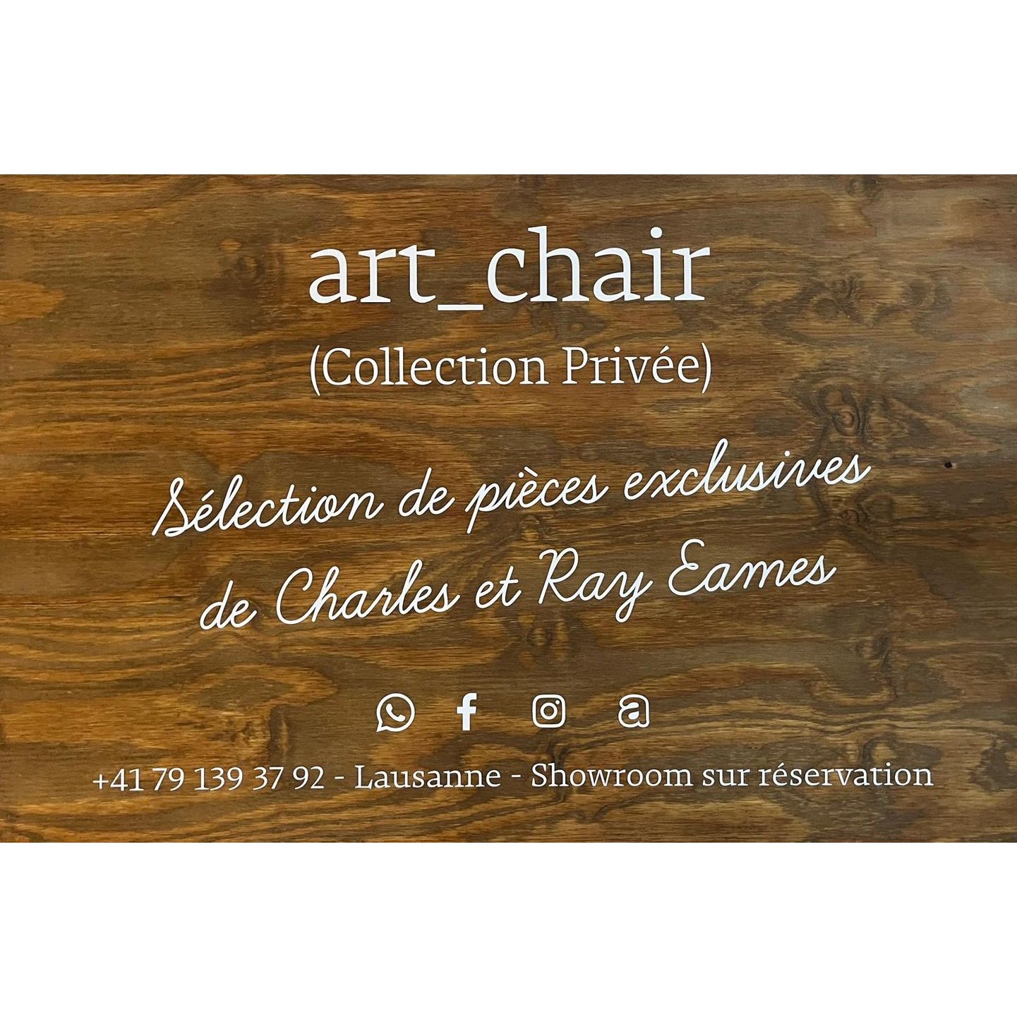 art chair Logo