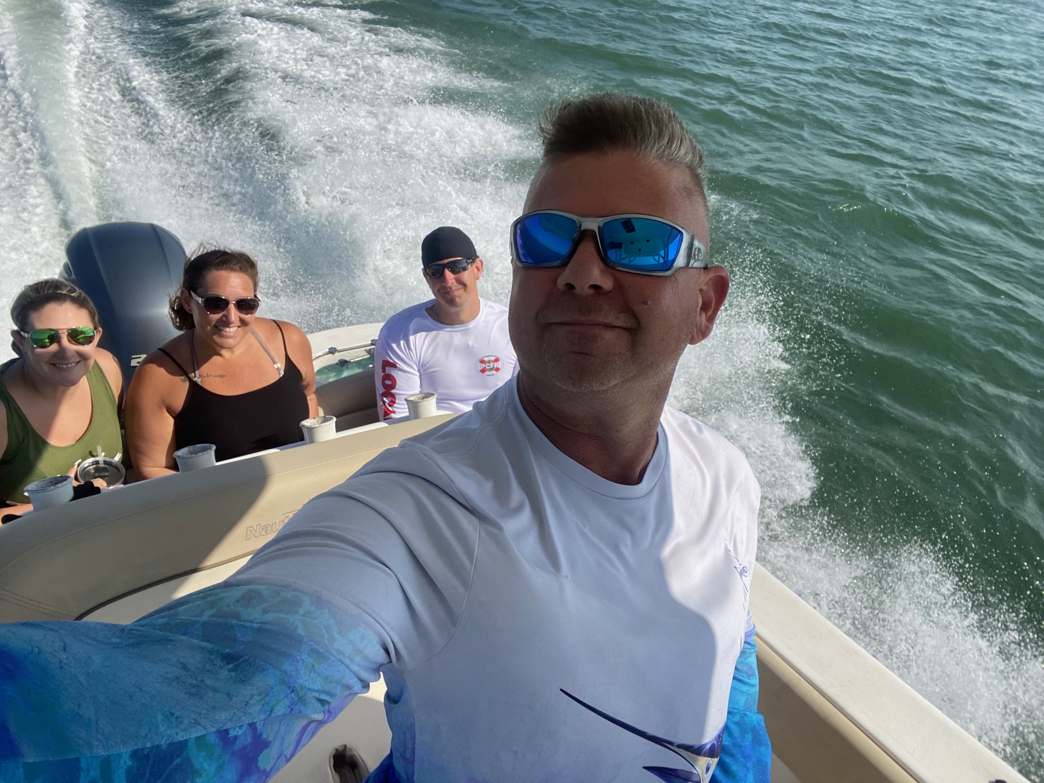 Sportsman Charters offers scenic boat tours designed to provide an unforgettable experience on the water. Our tours showcase stunning views and create the perfect opportunity to relax, explore, and enjoy the natural beauty of the surroundings.