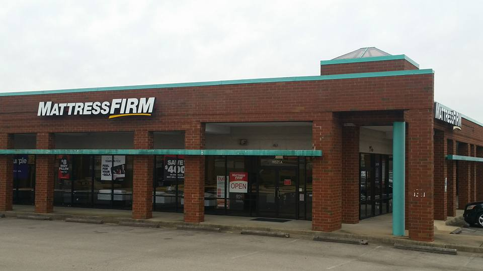 Mattress Firm Midlothian and North Courthouse Photo