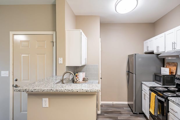 Images Champion Lake Apartment Homes