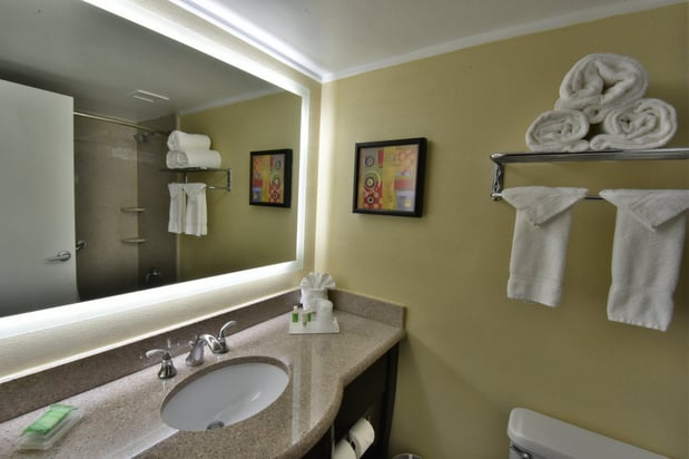 Images Holiday Inn Orlando East - Ucf Area by IHG