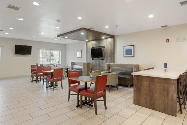 Images Holiday Inn Express & Suites Torrington by IHG