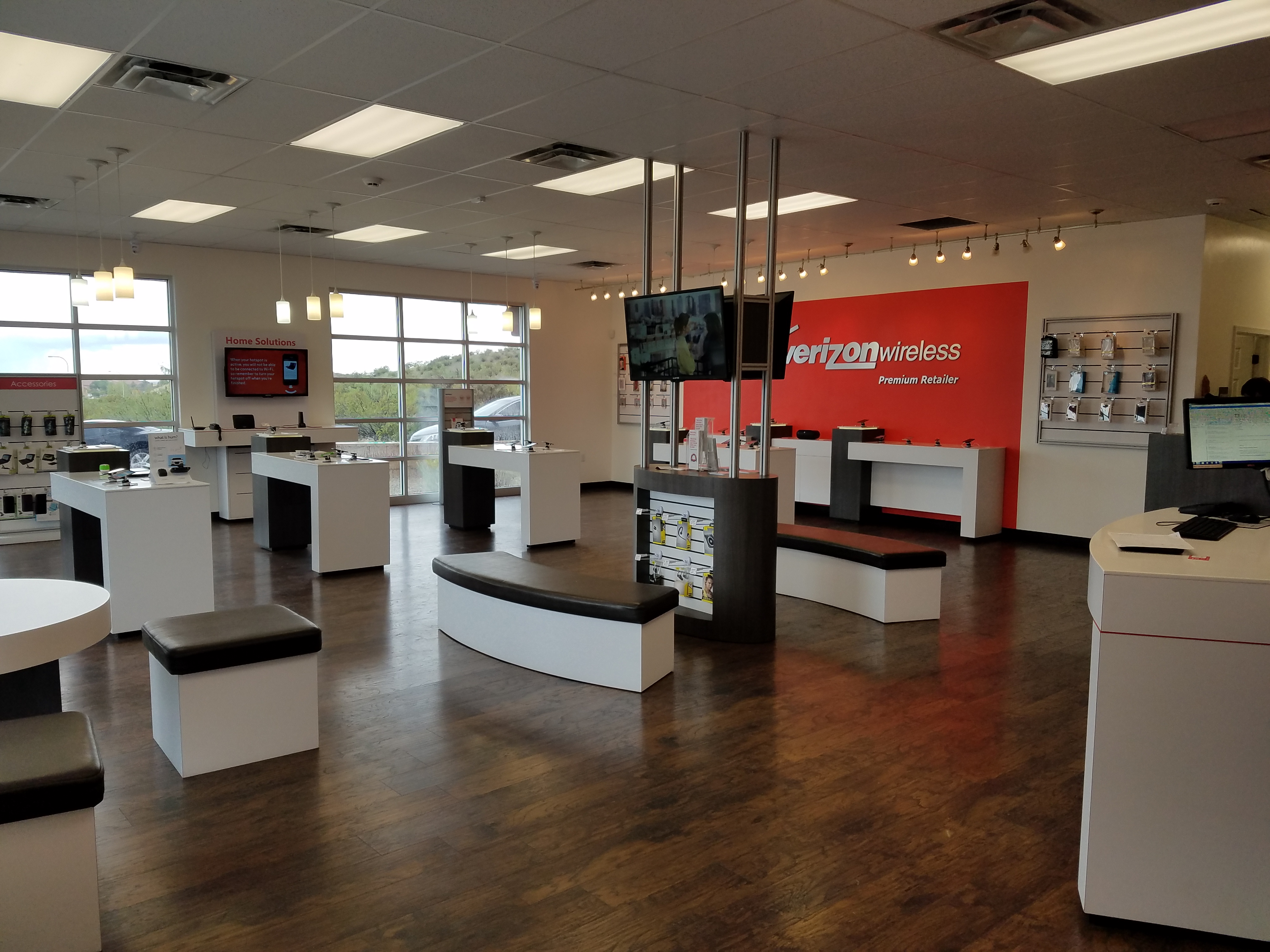 Verizon Authorized Retailer – GoWireless Photo