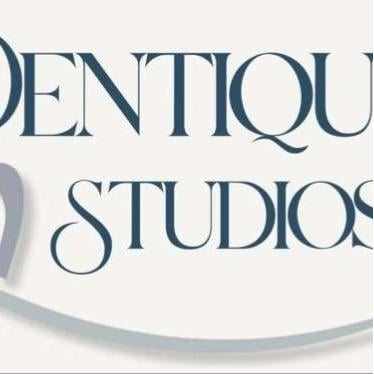 Dentique Studios Logo