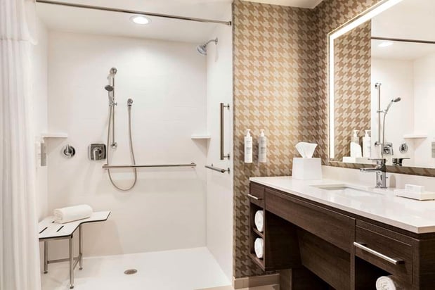 Images Home2 Suites by Hilton Milwaukee West