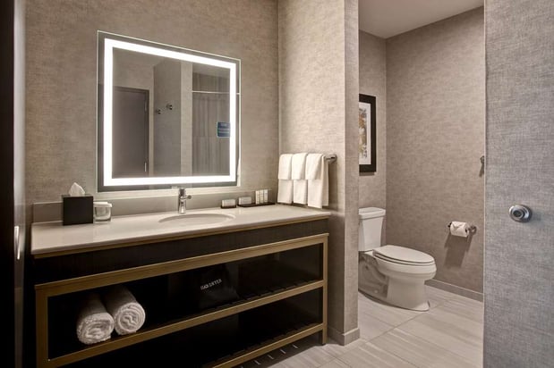 Images Embassy Suites by Hilton Rockford Riverfront