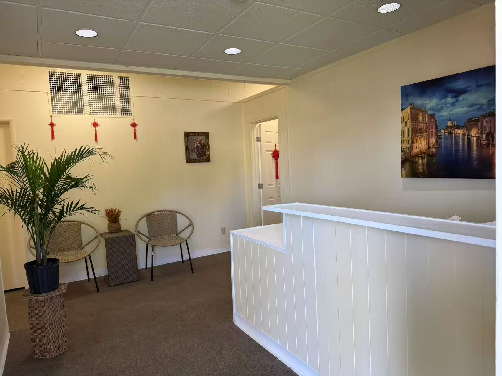 Swedish Massage is a type of massage therapy that uses long, smooth strokes to help relax the body. It is a popular choice for those who are looking for a relaxing massage. There are four main types of a Swedish massage.