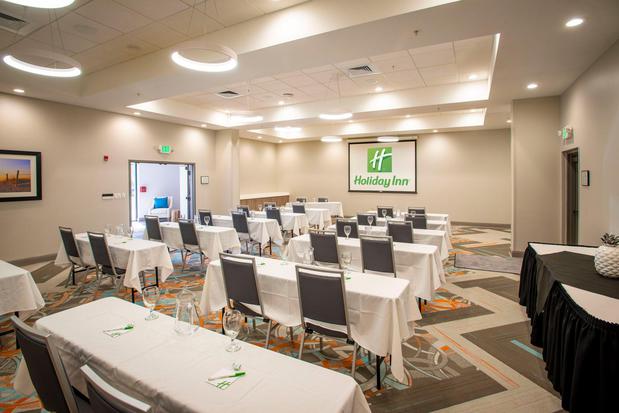 Images Holiday Inn Pensacola - University Area by IHG
