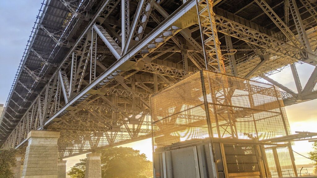 Images Sydney Hoist & Scaffolding