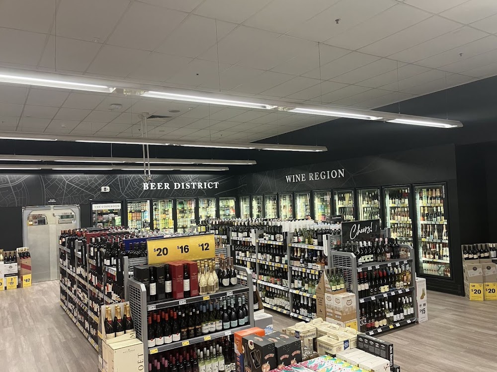 Images Liquorland Essendon Fields