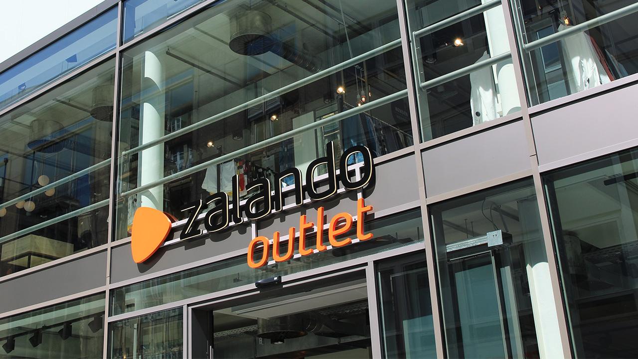 Kundenbild groß 3 Zalando Outlet Store Stuttgart