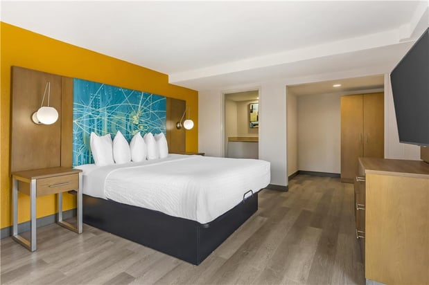 Images Best Western Plus Raleigh Crabtree Valley Hotel