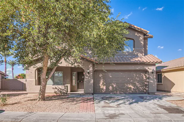 Images Great Way Real Estate | Brittney McGuire and Chad Denke