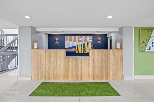 Images Spark by Hilton Des Plaines Chicago O'Hare