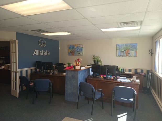 Images Donna Beitler: Allstate Insurance