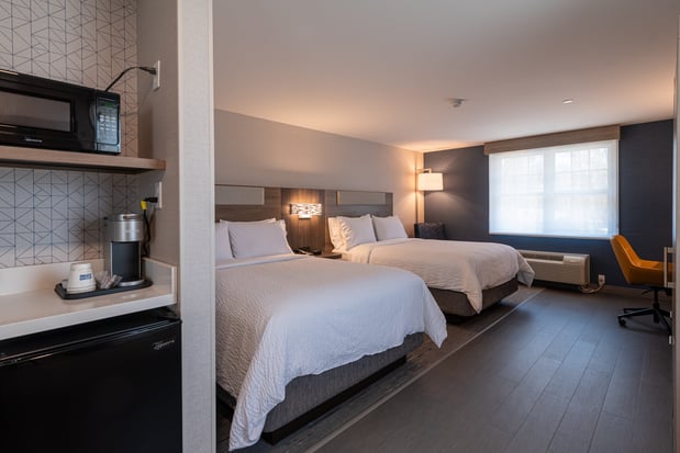 Images Holiday Inn Express & Suites Hampton South-Seabrook by IHG