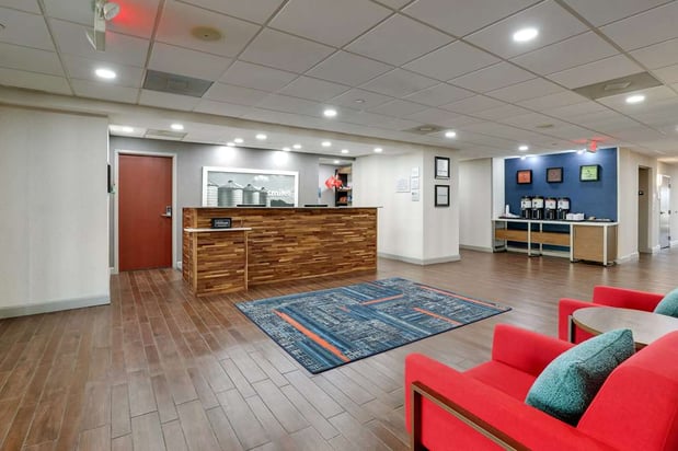 Images Hampton Inn & Suites St. Louis-Edwardsville