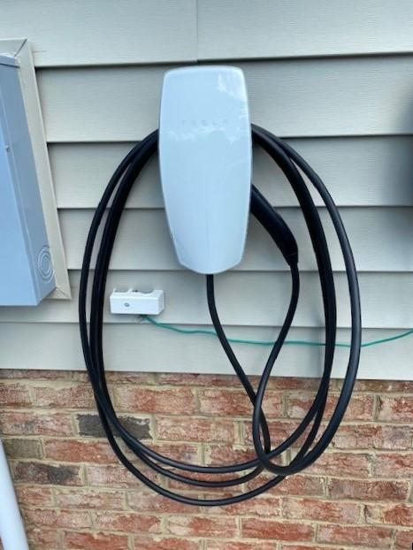 Images GreenKey EV Charging Solutions