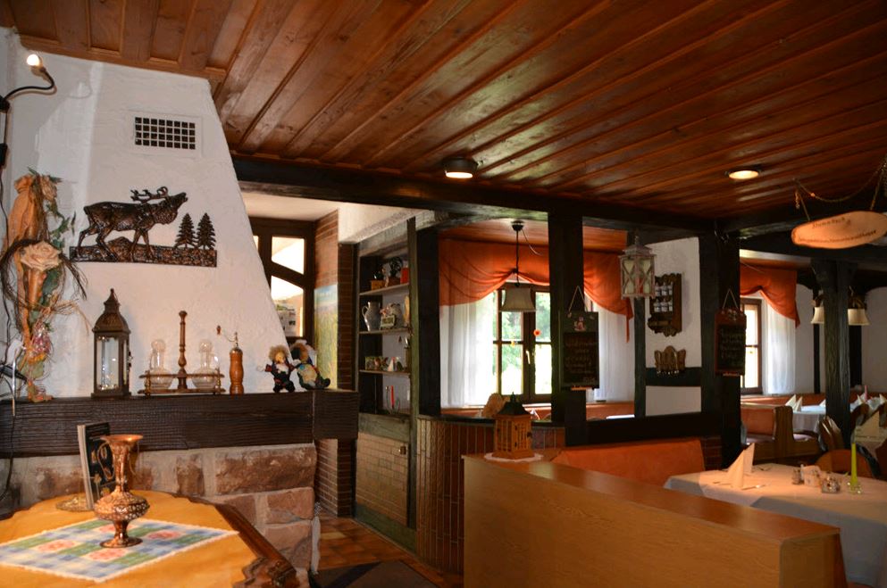 Habermannskreuz Wald Pension, Habermannskreuz 1 / An der B47 in Erbach