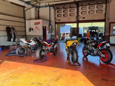 Bilder Garage Laubscher Moto&Cars